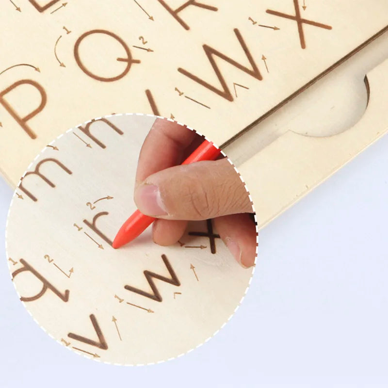 Montessori Holz-Buchstabentafel – Schreiben lernen zum Nachspüren